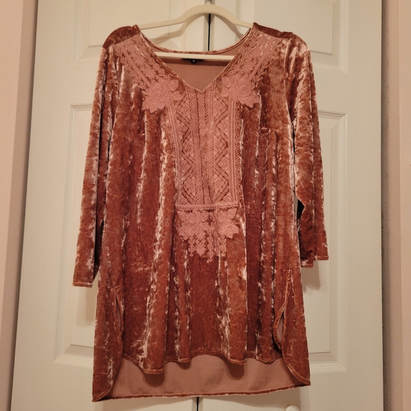 ANDREE BY UNIT Tops - ANDREE BY UNIT Velvet Tunic in Dusty Rose